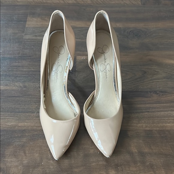 Jessica Simpson nude heels - Picture 1 of 5